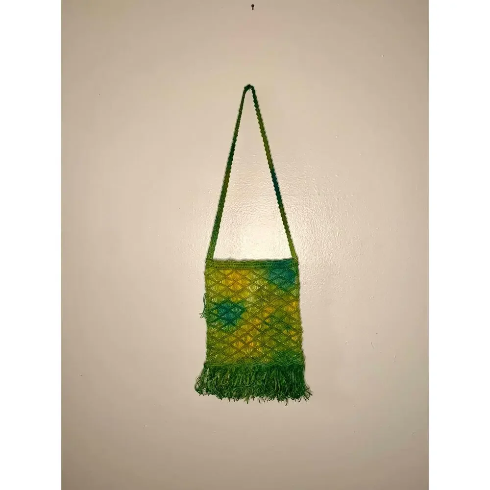 REEEGAN had macrame
